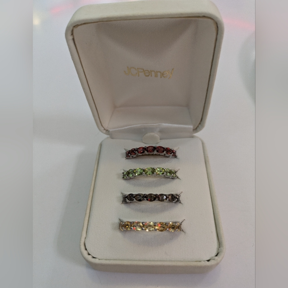 Multi 4 piece ring set